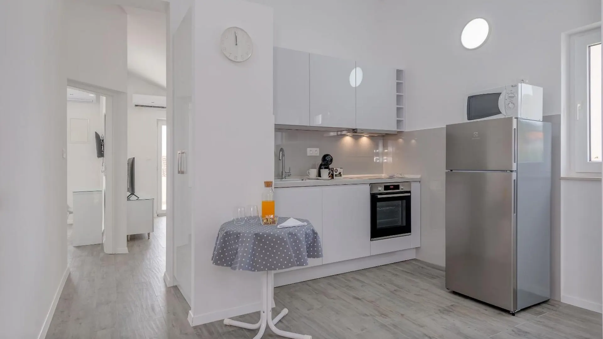 Apartments Ivan 0*, Trogir Croatia